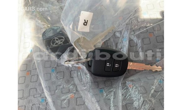 Buy Import Toyota Hiace White Car in Import - Dubai in Ali Sabieh Region Buy Import Toyota Hiace White Car in Import - Dubai in Ali Sabieh Region