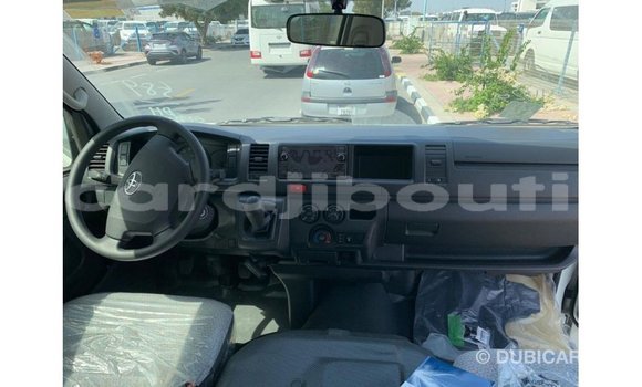 Buy Import Toyota Hiace White Car in Import - Dubai in Ali Sabieh Region Buy Import Toyota Hiace White Car in Import - Dubai in Ali Sabieh Region