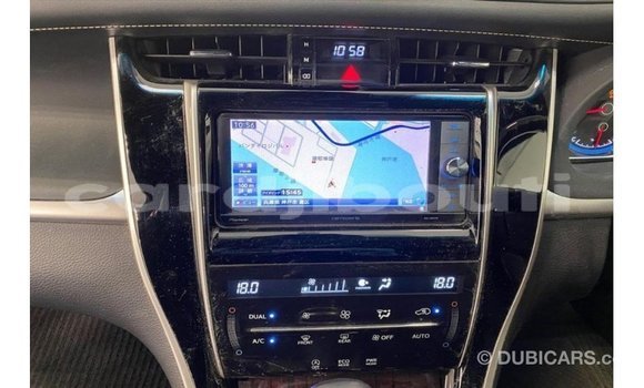 Acheter Import Voiture Toyota Harrier Noir à Import - Dubai, Ali Sabieh Region Acheter Import Voiture Toyota Harrier Noir à Import - Dubai, Ali Sabieh Region