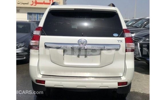 Buy Import Toyota Prado White Car in Import - Dubai in Ali Sabieh Region Buy Import Toyota Prado White Car in Import - Dubai in Ali Sabieh Region