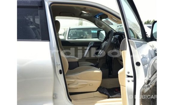 Buy Import Toyota Prado White Car in Import - Dubai in Ali Sabieh Region Buy Import Toyota Prado White Car in Import - Dubai in Ali Sabieh Region
