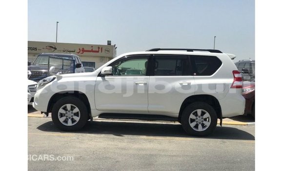 Buy Import Toyota Prado White Car in Import - Dubai in Ali Sabieh Region Buy Import Toyota Prado White Car in Import - Dubai in Ali Sabieh Region