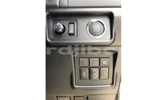 Acheter Import Voiture Toyota Prado Autre à Import - Dubai, Ali Sabieh Region Acheter Import Voiture Toyota Prado Autre à Import - Dubai, Ali Sabieh Region