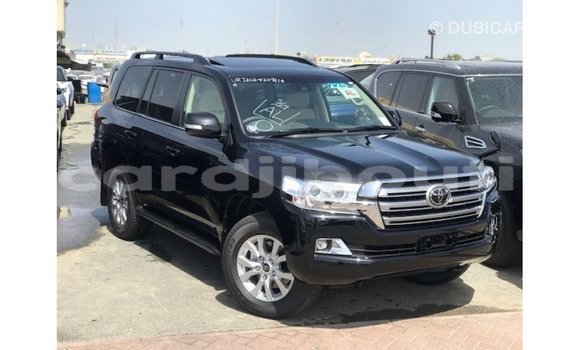 Acheter Import Voiture Toyota Land Cruiser Noir à Import - Dubai, Ali Sabieh Region Acheter Import Voiture Toyota Land Cruiser Noir à Import - Dubai, Ali Sabieh Region