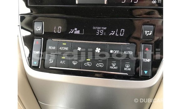 Acheter Import Voiture Toyota Land Cruiser Noir à Import - Dubai, Ali Sabieh Region Acheter Import Voiture Toyota Land Cruiser Noir à Import - Dubai, Ali Sabieh Region