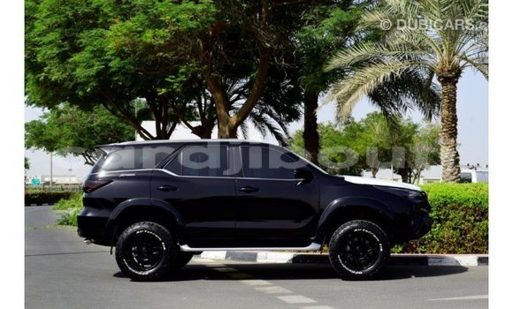 Acheter Import Voiture Toyota Fortuner Noir à Import - Dubai, Ali Sabieh Region Acheter Import Voiture Toyota Fortuner Noir à Import - Dubai, Ali Sabieh Region