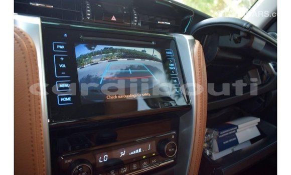 Acheter Import Voiture Toyota Fortuner Noir à Import - Dubai, Ali Sabieh Region Acheter Import Voiture Toyota Fortuner Noir à Import - Dubai, Ali Sabieh Region