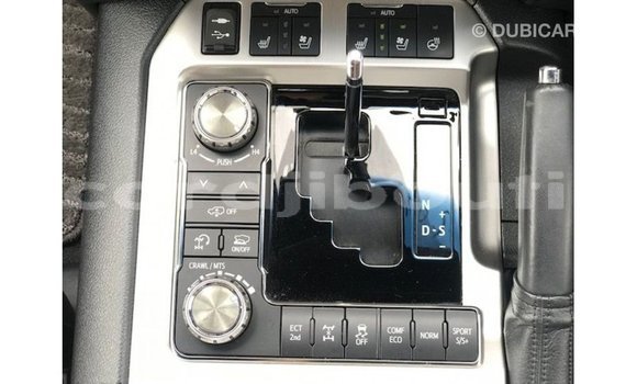 Acheter Import Voiture Toyota Land Cruiser Noir à Import - Dubai, Ali Sabieh Region Acheter Import Voiture Toyota Land Cruiser Noir à Import - Dubai, Ali Sabieh Region