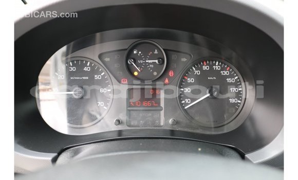 Acheter Import Voiture Peugeot Partner Blanc à Import - Dubai, Ali Sabieh Region