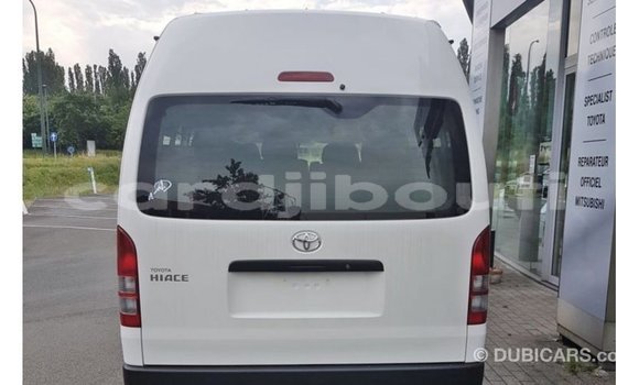 Buy Import Toyota Hiace White Car in Import - Dubai in Ali Sabieh Region Buy Import Toyota Hiace White Car in Import - Dubai in Ali Sabieh Region