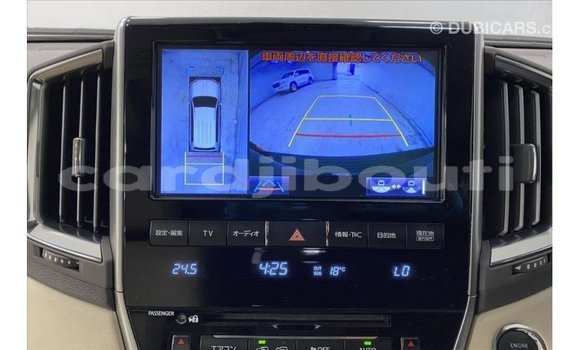 Acheter Import Voiture Toyota Land Cruiser Noir à Import - Dubai, Ali Sabieh Region Acheter Import Voiture Toyota Land Cruiser Noir à Import - Dubai, Ali Sabieh Region