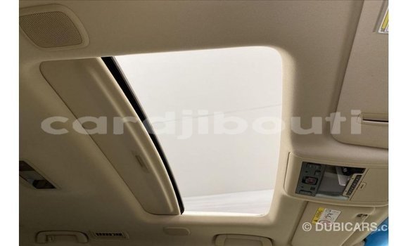 Acheter Import Voiture Toyota Land Cruiser Blanc à Import - Dubai, Ali Sabieh Region Acheter Import Voiture Toyota Land Cruiser Blanc à Import - Dubai, Ali Sabieh Region