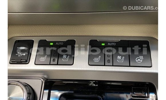 Acheter Import Voiture Toyota Land Cruiser Blanc à Import - Dubai, Ali Sabieh Region Acheter Import Voiture Toyota Land Cruiser Blanc à Import - Dubai, Ali Sabieh Region