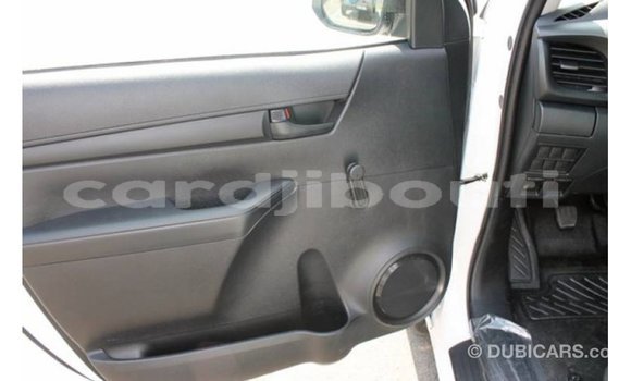 Buy Import Toyota Hilux White Car in Import - Dubai in Ali Sabieh Region Buy Import Toyota Hilux White Car in Import - Dubai in Ali Sabieh Region