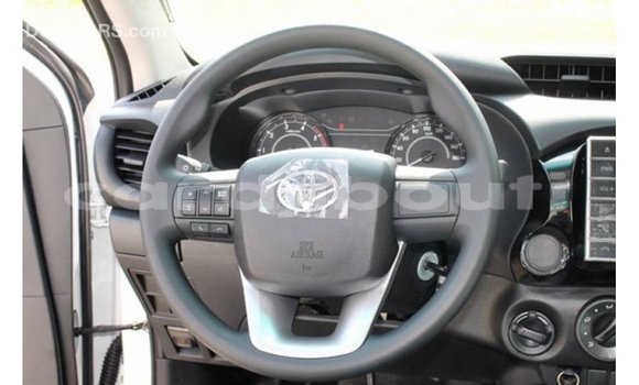 Buy Import Toyota Hilux White Car in Import - Dubai in Ali Sabieh Region Buy Import Toyota Hilux White Car in Import - Dubai in Ali Sabieh Region