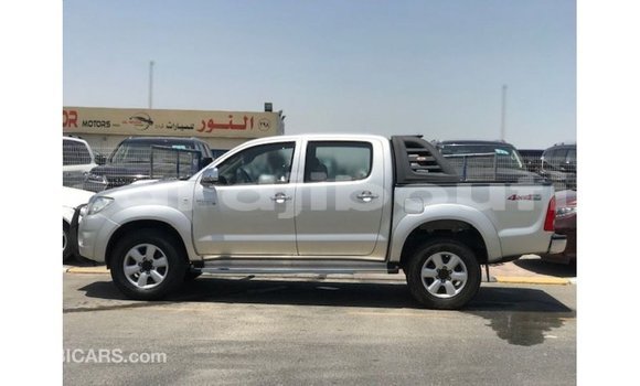 Acheter Import Voiture Toyota Hilux Autre à Import - Dubai, Ali Sabieh Region Acheter Import Voiture Toyota Hilux Autre à Import - Dubai, Ali Sabieh Region