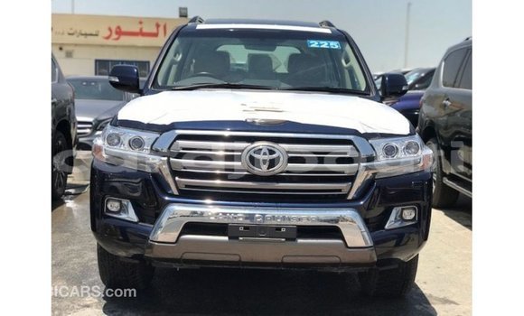 Acheter Import Voiture Toyota Land Cruiser Bleu à Import - Dubai, Ali Sabieh Region Acheter Import Voiture Toyota Land Cruiser Bleu à Import - Dubai, Ali Sabieh Region