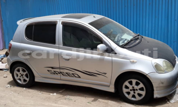 Acheter Occasion Voiture Toyota Vitz Gris à Alaili Dadda, Obock