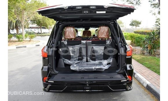 Acheter Import Voiture Lexus LX Noir à Import - Dubai, Ali Sabieh Region Acheter Import Voiture Lexus LX Noir à Import - Dubai, Ali Sabieh Region