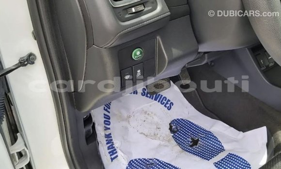 Acheter Import Moto Honda C Blanc à Import - Dubai, Ali Sabieh Region Acheter Import Moto Honda C Blanc à Import - Dubai, Ali Sabieh Region