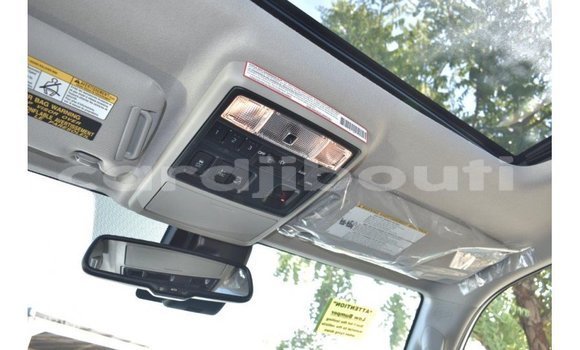 Acheter Import Voiture Toyota 4Runner Blanc à Import - Dubai, Ali Sabieh Region Acheter Import Voiture Toyota 4Runner Blanc à Import - Dubai, Ali Sabieh Region