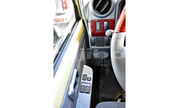 Acheter Import Voiture Toyota Land Cruiser Beige à Import - Dubai, Ali Sabieh Region Acheter Import Voiture Toyota Land Cruiser Beige à Import - Dubai, Ali Sabieh Region