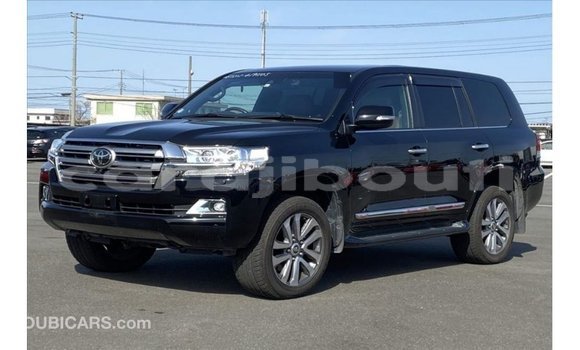 Acheter Import Voiture Toyota Land Cruiser Noir à Import - Dubai, Ali Sabieh Region Acheter Import Voiture Toyota Land Cruiser Noir à Import - Dubai, Ali Sabieh Region
