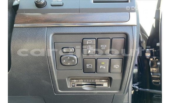 Acheter Import Voiture Toyota Land Cruiser Noir à Import - Dubai, Ali Sabieh Region Acheter Import Voiture Toyota Land Cruiser Noir à Import - Dubai, Ali Sabieh Region