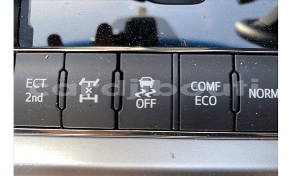 Acheter Import Voiture Toyota Land Cruiser Noir à Import - Dubai, Ali Sabieh Region Acheter Import Voiture Toyota Land Cruiser Noir à Import - Dubai, Ali Sabieh Region