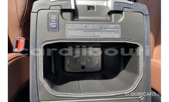 Acheter Import Voiture Toyota Land Cruiser Noir à Import - Dubai, Ali Sabieh Region Acheter Import Voiture Toyota Land Cruiser Noir à Import - Dubai, Ali Sabieh Region