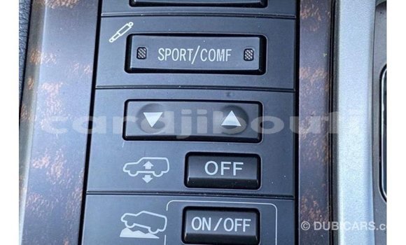 Acheter Import Voiture Toyota Land Cruiser Noir à Import - Dubai, Ali Sabieh Region Acheter Import Voiture Toyota Land Cruiser Noir à Import - Dubai, Ali Sabieh Region