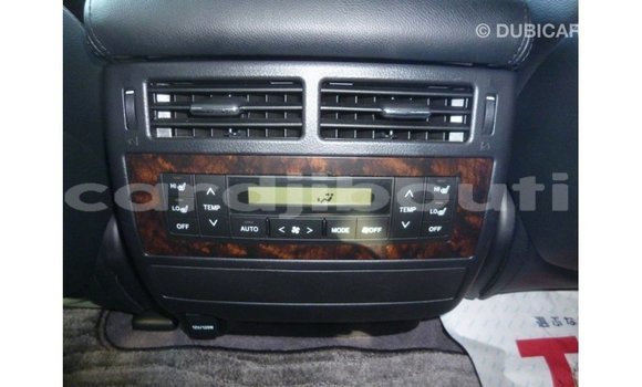 Acheter Import Voiture Toyota Land Cruiser Blanc à Import - Dubai, Ali Sabieh Region Acheter Import Voiture Toyota Land Cruiser Blanc à Import - Dubai, Ali Sabieh Region