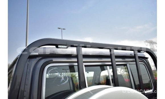 Acheter Import Voiture Toyota Land Cruiser Autre à Import - Dubai, Ali Sabieh Region Acheter Import Voiture Toyota Land Cruiser Autre à Import - Dubai, Ali Sabieh Region