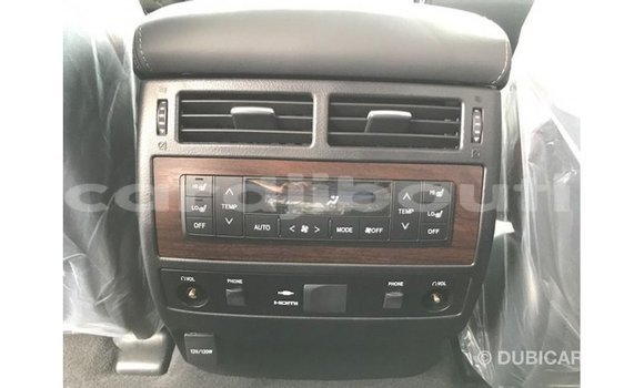 Acheter Import Voiture Toyota Land Cruiser Noir à Import - Dubai, Ali Sabieh Region Acheter Import Voiture Toyota Land Cruiser Noir à Import - Dubai, Ali Sabieh Region