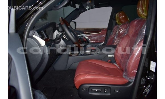 Acheter Import Voiture Lexus LX Noir à Import - Dubai, Ali Sabieh Region Acheter Import Voiture Lexus LX Noir à Import - Dubai, Ali Sabieh Region