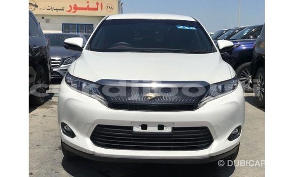 Acheter Import Voiture Toyota Harrier Blanc à Import - Dubai, Ali Sabieh Region Acheter Import Voiture Toyota Harrier Blanc à Import - Dubai, Ali Sabieh Region