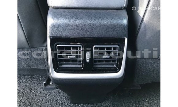 Acheter Import Voiture Toyota Harrier Blanc à Import - Dubai, Ali Sabieh Region Acheter Import Voiture Toyota Harrier Blanc à Import - Dubai, Ali Sabieh Region