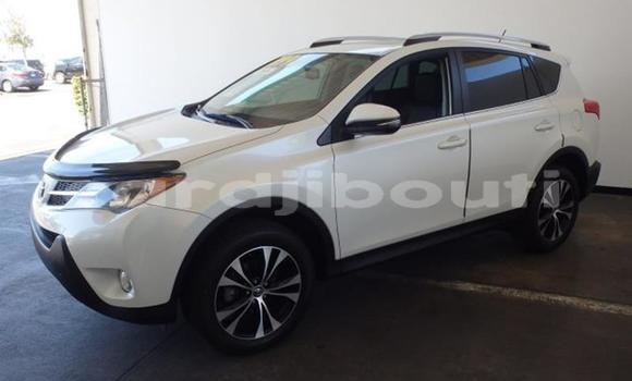 Buy Used Toyota RAV4 Green Car in Djibouti in Djibouti Region Buy Used Toyota RAV4 Green Car in Djibouti in Djibouti Region
