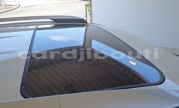 Buy Used Toyota RAV4 Green Car in Djibouti in Djibouti Region Buy Used Toyota RAV4 Green Car in Djibouti in Djibouti Region