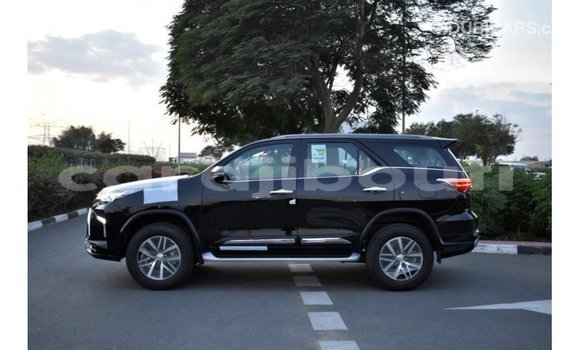 Acheter Import Voiture Toyota Fortuner Noir à Import - Dubai, Ali Sabieh Region Acheter Import Voiture Toyota Fortuner Noir à Import - Dubai, Ali Sabieh Region