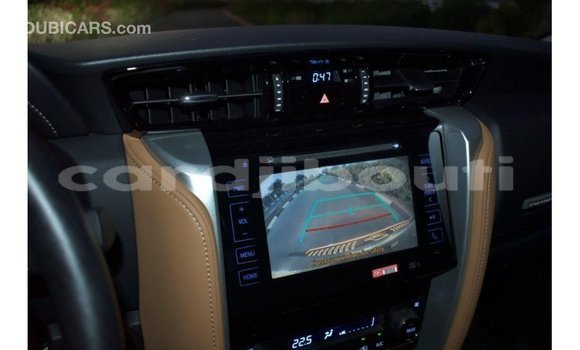 Acheter Import Voiture Toyota Fortuner Noir à Import - Dubai, Ali Sabieh Region Acheter Import Voiture Toyota Fortuner Noir à Import - Dubai, Ali Sabieh Region