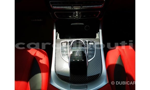 Buy Import Mercedes-Benz 190 White Car in Import - Dubai in Ali Sabieh Region Buy Import Mercedes-Benz 190 White Car in Import - Dubai in Ali Sabieh Region