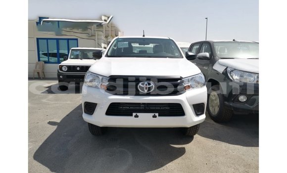 Buy Import Toyota Hilux White Car in Import - Dubai in Ali Sabieh Region Buy Import Toyota Hilux White Car in Import - Dubai in Ali Sabieh Region