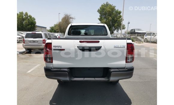 Buy Import Toyota Hilux White Car in Import - Dubai in Ali Sabieh Region Buy Import Toyota Hilux White Car in Import - Dubai in Ali Sabieh Region