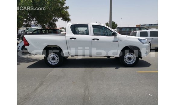 Buy Import Toyota Hilux White Car in Import - Dubai in Ali Sabieh Region Buy Import Toyota Hilux White Car in Import - Dubai in Ali Sabieh Region
