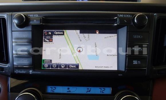 Buy Used Toyota RAV4 Green Car in Djibouti in Djibouti Region Buy Used Toyota RAV4 Green Car in Djibouti in Djibouti Region