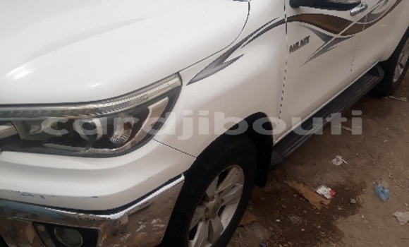 Acheter Occasion Voiture Toyota Hilux Blanc à Djibouti, Djibouti Region Acheter Occasion Voiture Toyota Hilux Blanc à Djibouti, Djibouti Region