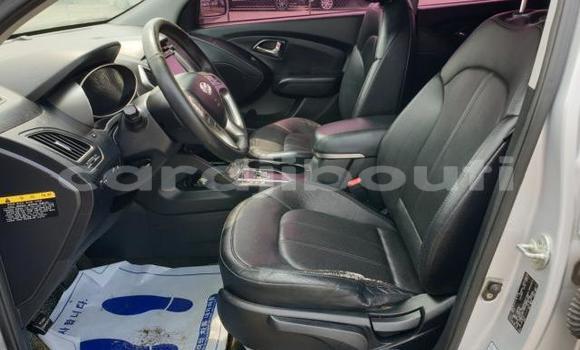 Acheter Occasion Voiture Hyundai Tucson Gris à Djibouti, Djibouti Region Acheter Occasion Voiture Hyundai Tucson Gris à Djibouti, Djibouti Region