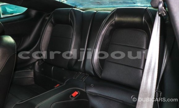 Acheter Import Voiture Ford Mustang Vert à Import - Dubai, Ali Sabieh Region Acheter Import Voiture Ford Mustang Vert à Import - Dubai, Ali Sabieh Region
