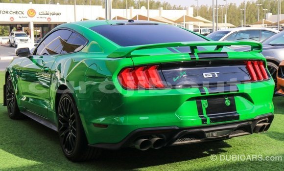 Acheter Import Voiture Ford Mustang Vert à Import - Dubai, Ali Sabieh Region Acheter Import Voiture Ford Mustang Vert à Import - Dubai, Ali Sabieh Region